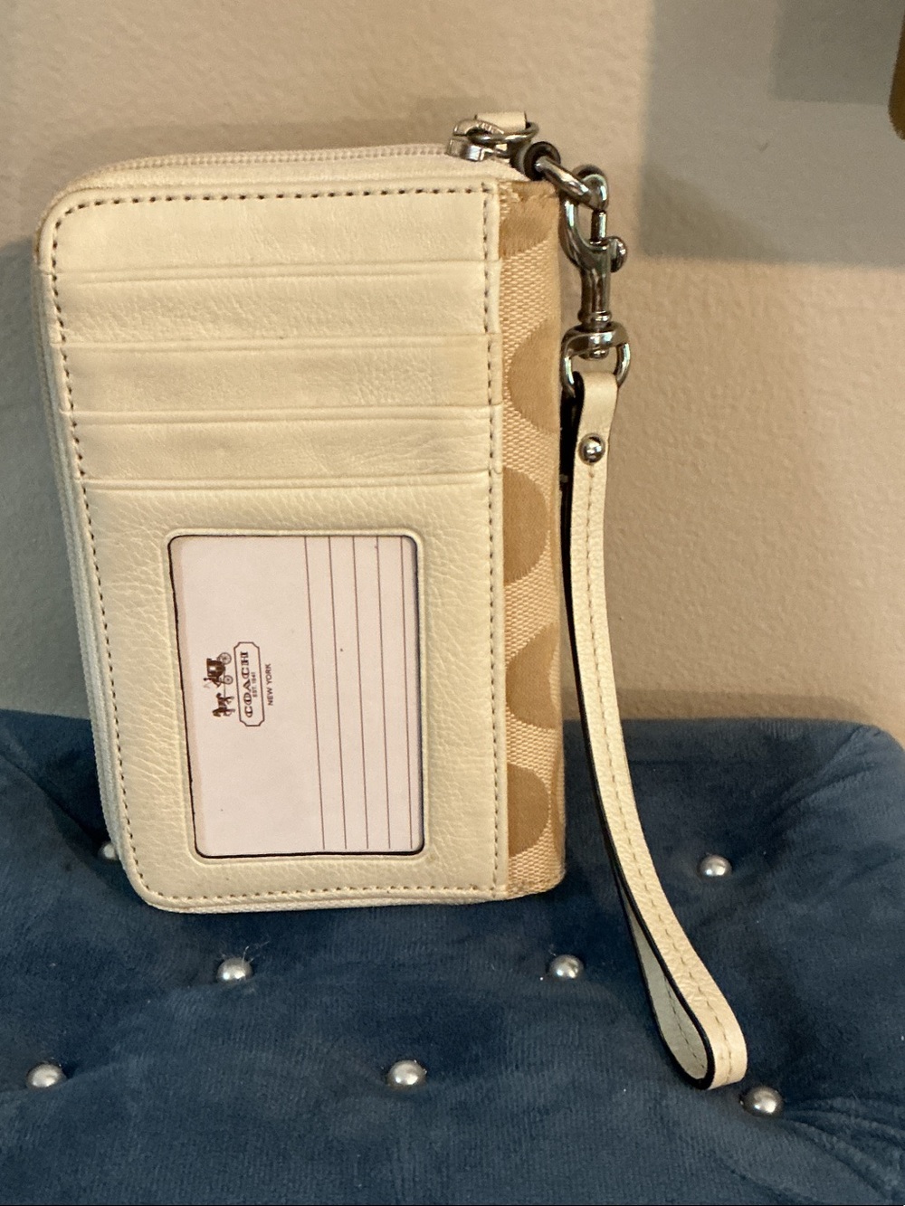 Coach Signature Canvas Phone Case Wristlet - Picture 2 of 5